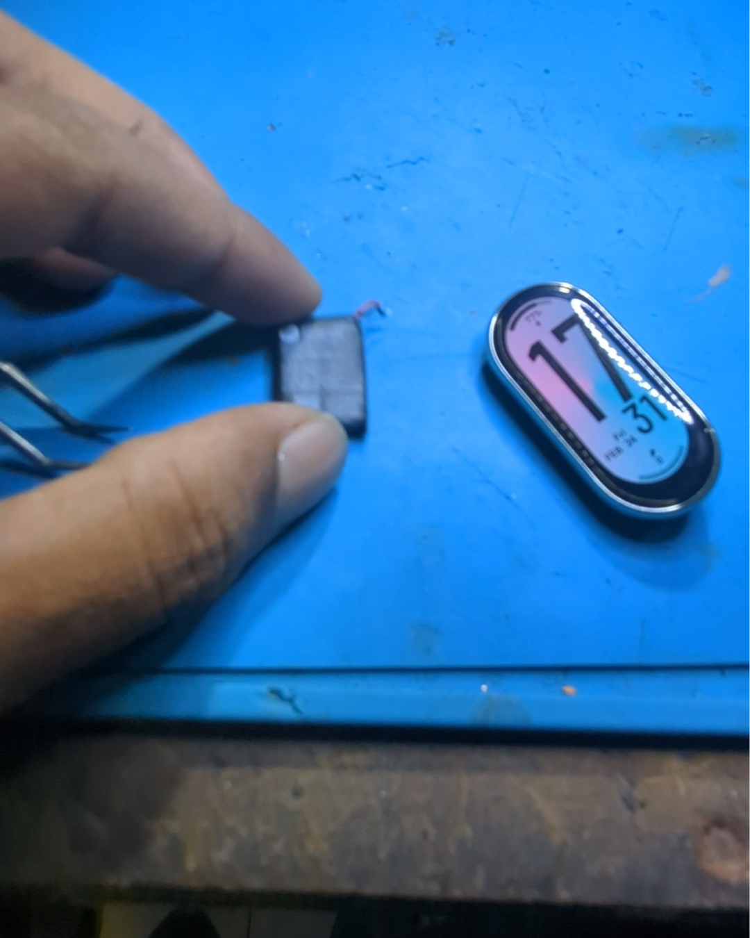 Mi Band 8 Battery Replacement in Sri Lanka Fix Battery Drain & Power Issues