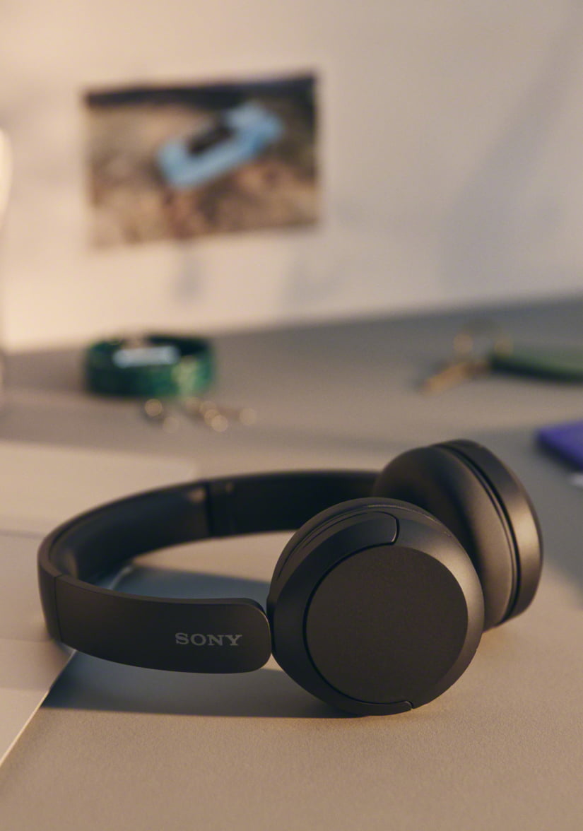 Sony WH-CH520 Wireless Headphones with Microphone